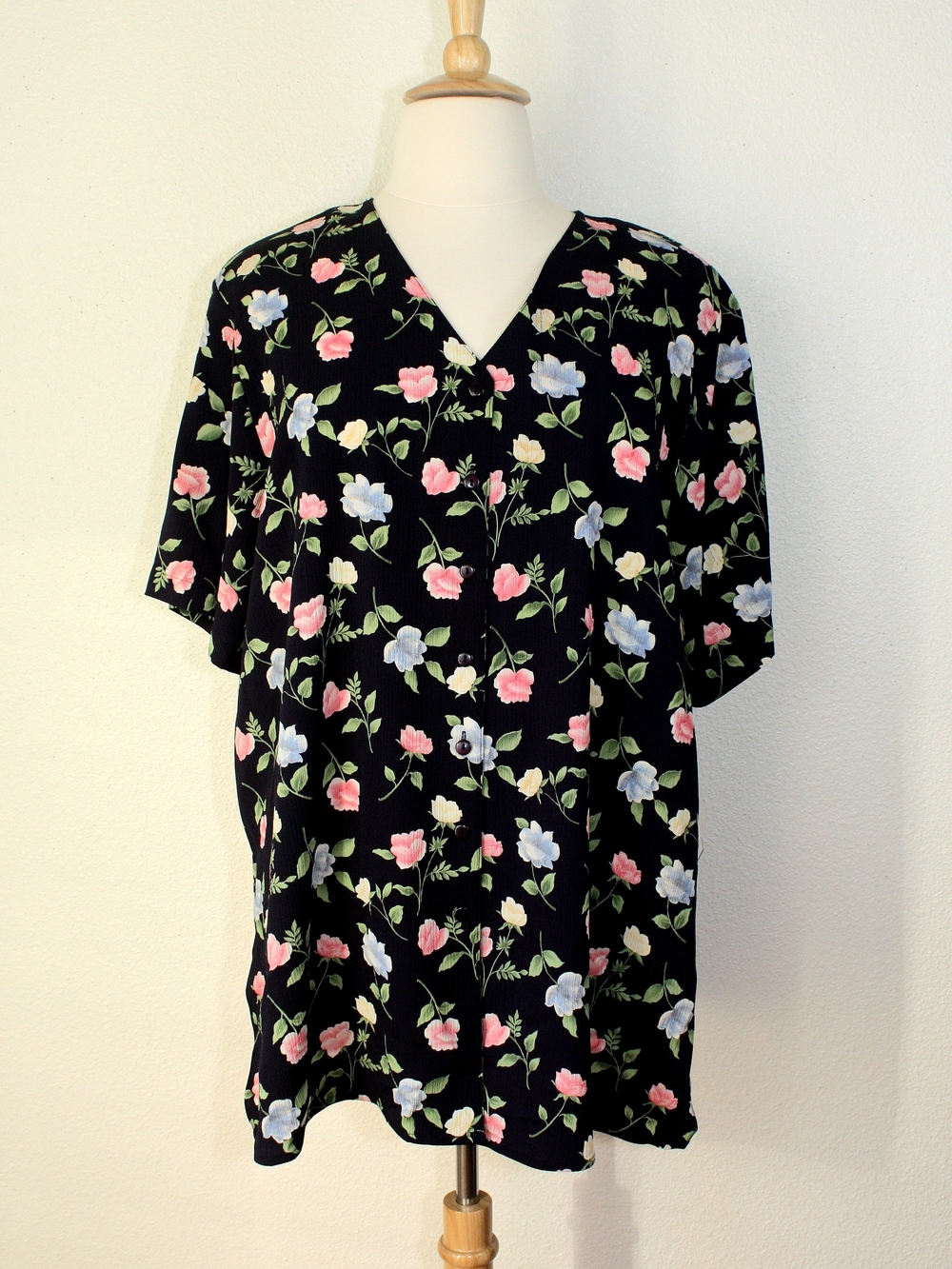 NWT VTG Romantic ERENA V-Neck SS Blouse Black Pink Light Blue Floral Feminine 3X